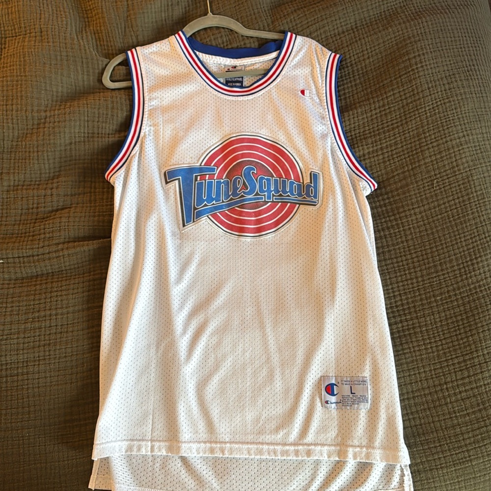TuneSquad Michael Jordan Jersey size L Champion Brand